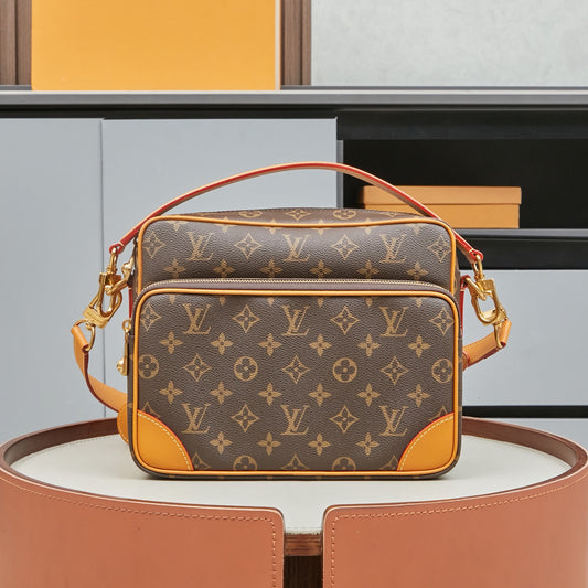 LV M27852