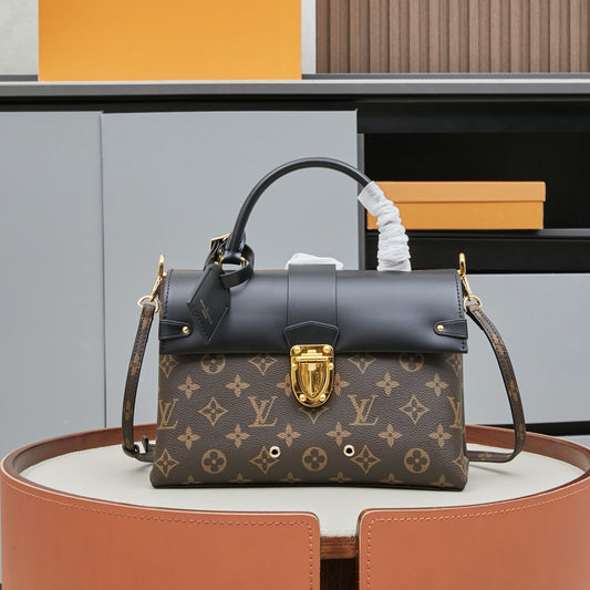 LV M43125 ONE HANDLE