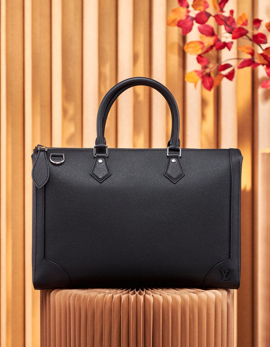 LV M30810
