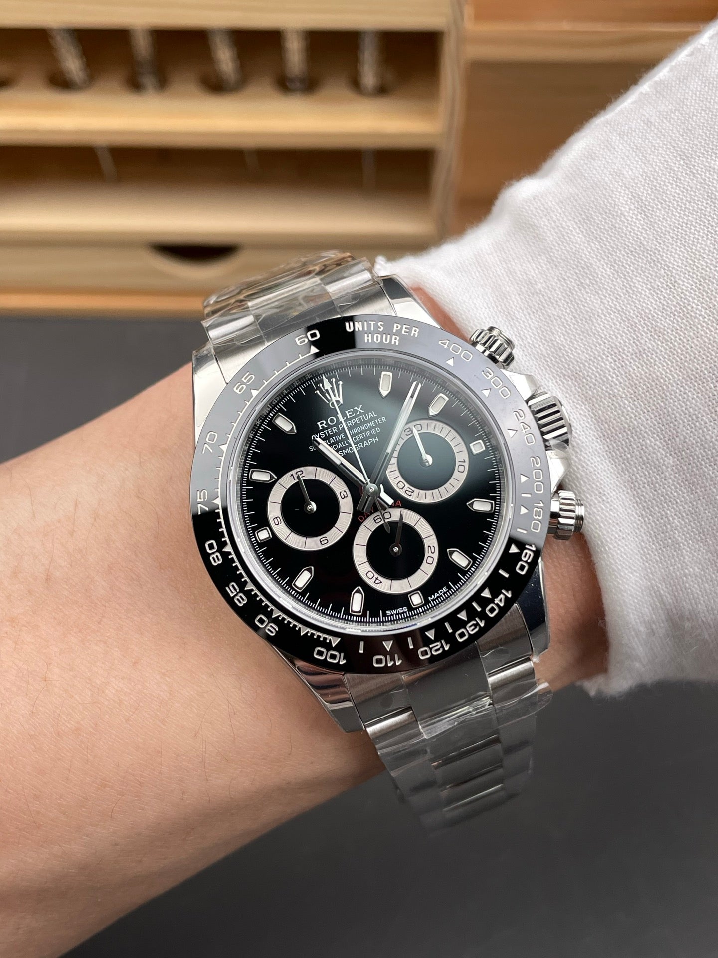 Rolex Daytona Black Dial + White Bezel + Steel Bracelet