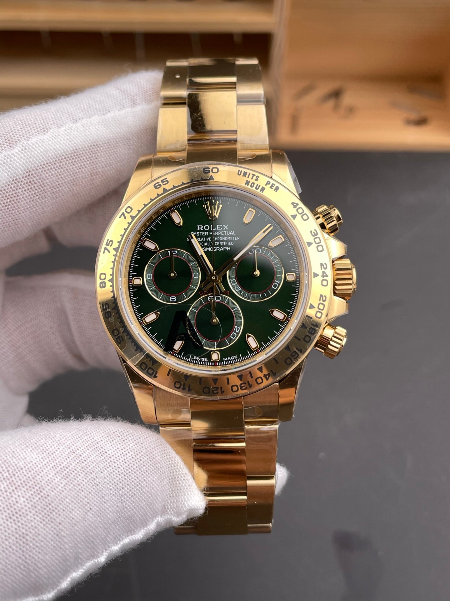 Rolex Daytona Green Dial + Gold Bezel + Full Gold Bracelet