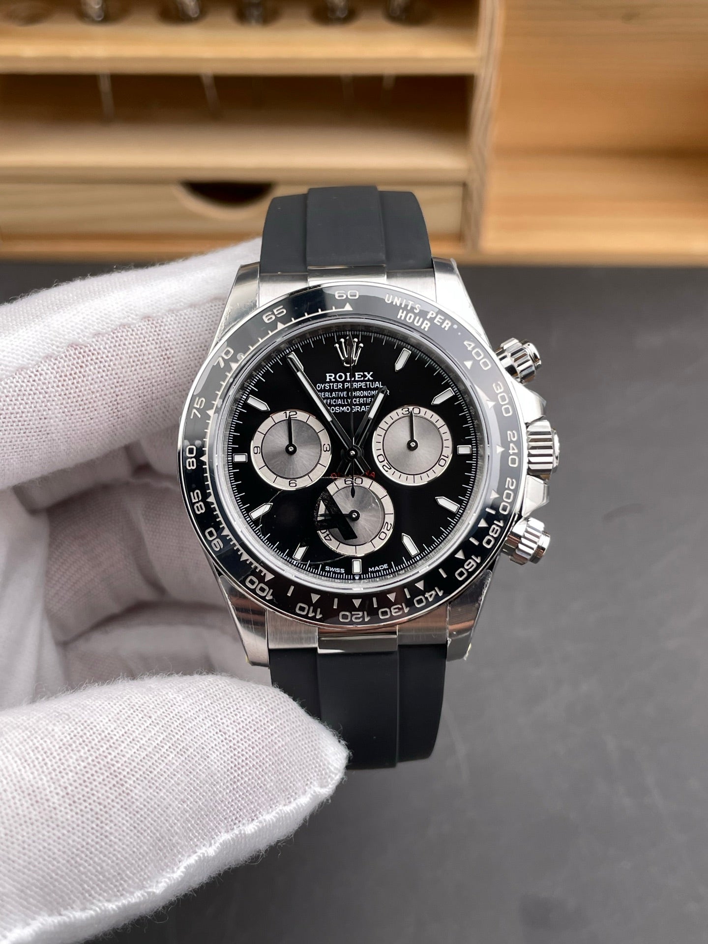 Rolex Daytona Black Dial + Steel Bezel + Rubber Strap