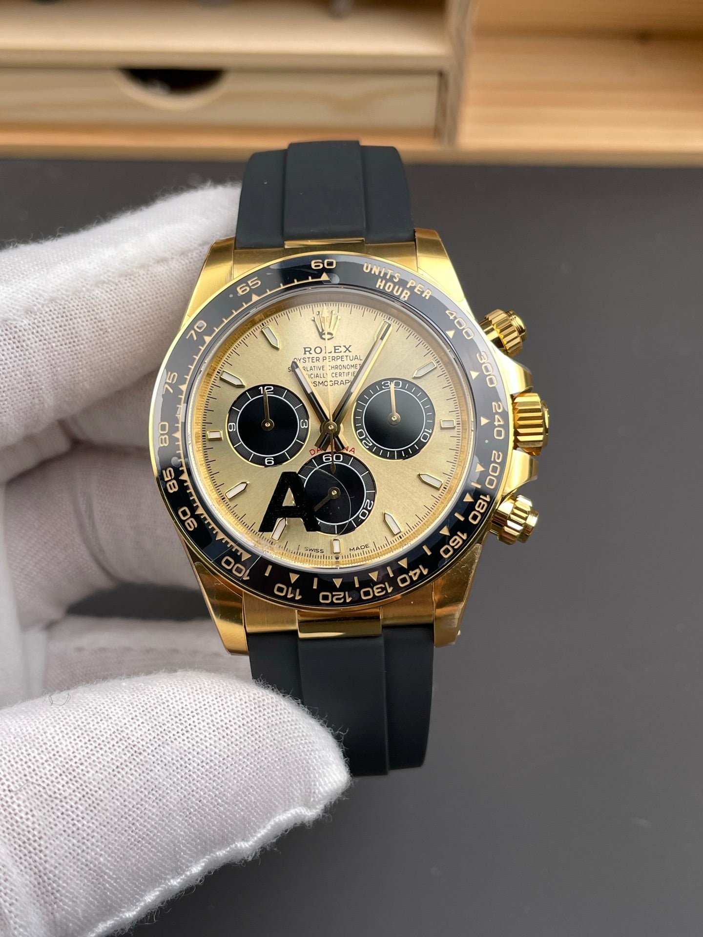 Rolex Daytona Gold Dial + Black Bezel + Rubber Strap