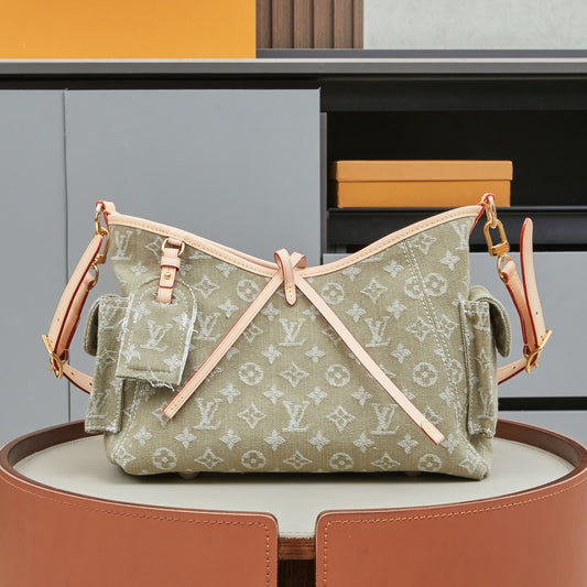 LV M27623 Carryall Cargo