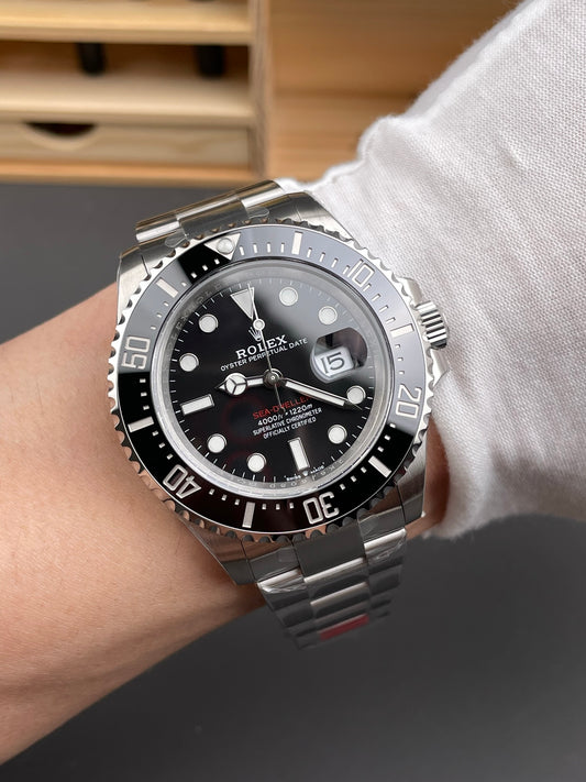 Rolex Sea-Dweller r Black Dial + Steel Bezel + Steel Bracelet Single Red Marking